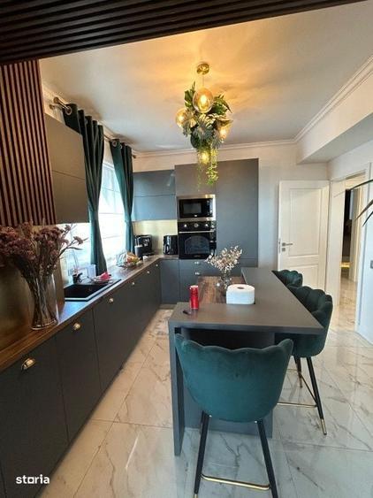 Apartament cu 3 camere în Palazu Mare