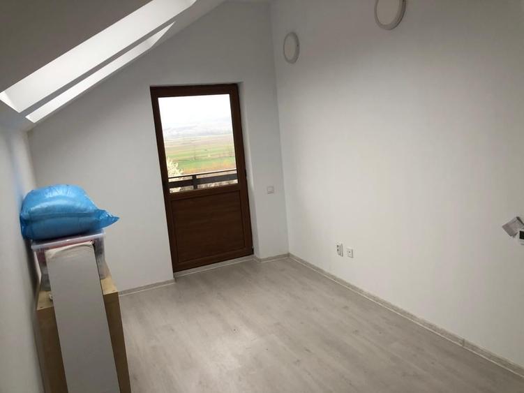 Teren agricol extravilan de 33 mp, în Zătreni