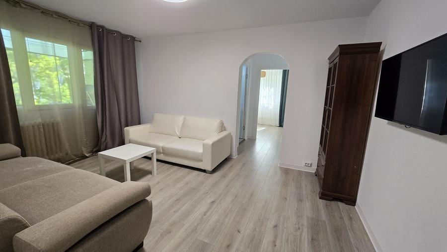 Apartament cu 2 camere semidecomandat în Central