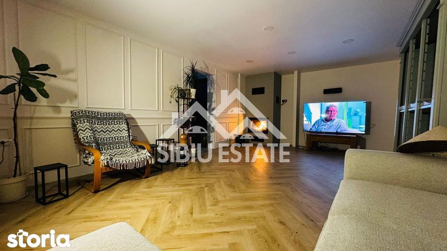 Casă cu 4 camere cu Teren 400 Mp în Central