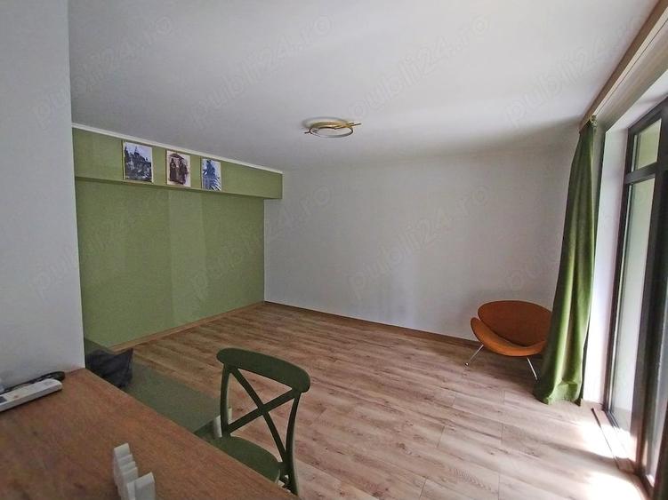 Spațiu comercial, de 30 mp, în Central