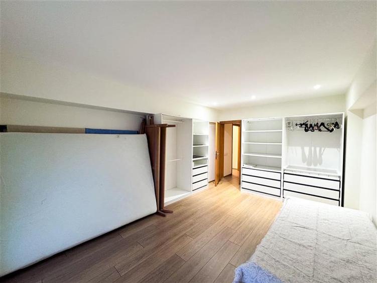 Apartament cu 3 camere semidecomandat, mobilat în Floreasca