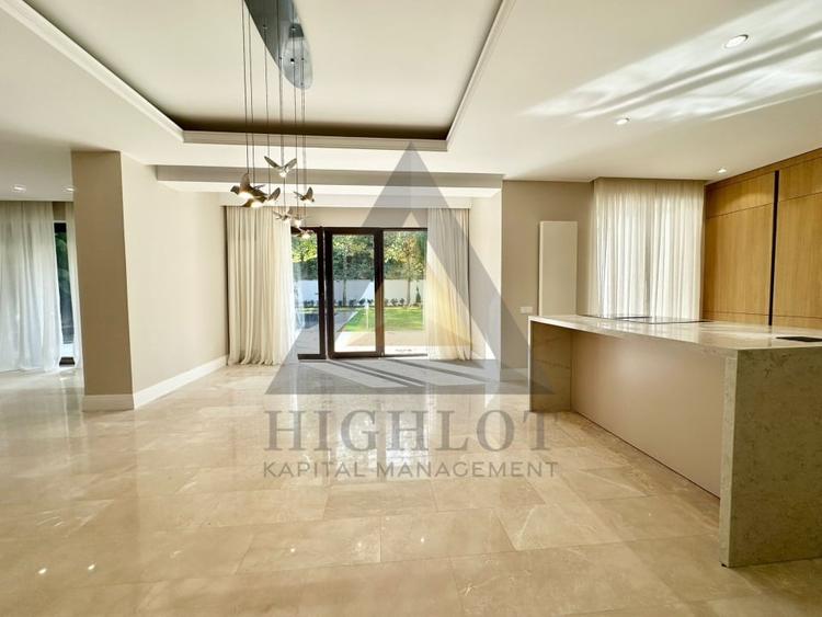 Duplex cu 9 camere cu Piscina în Pipera