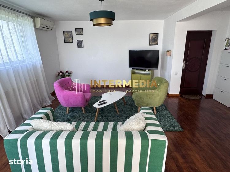 Apartament cu 3 camere decomandat, mobilat în Cetate