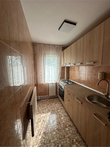 Apartament cu 2 camere semidecomandat în Micro 20