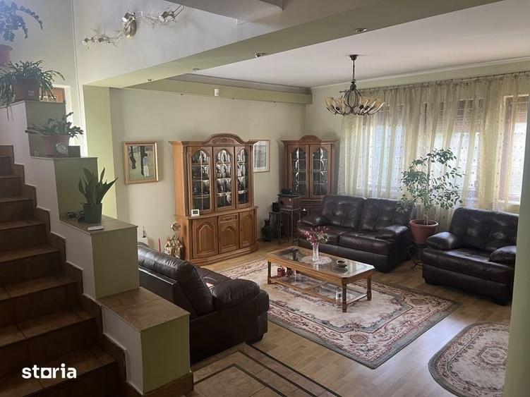 Casă cu 4 camere cu Teren 241 Mp în Cug