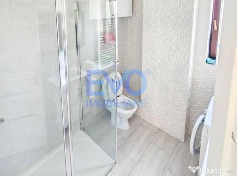 Apartament cu 3 camere semidecomandat în Valea Adâncă