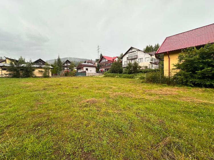 Teren Construcții intravilan de 1500 mp, în Zamora