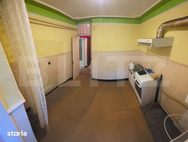 Apartament cu 3 camere decomandat în Holboca