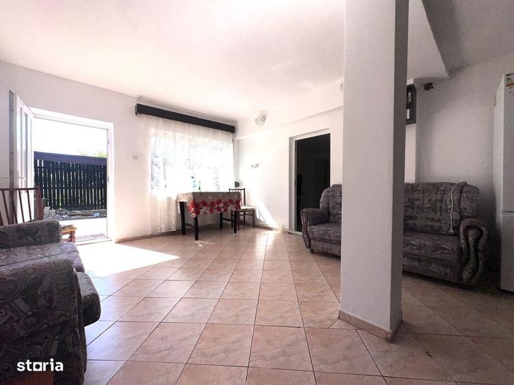 Casă cu 4 camere în Valea
