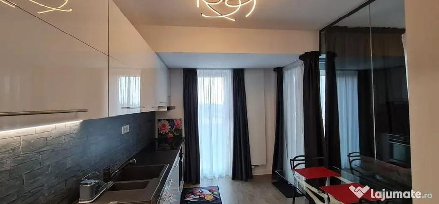 Apartament cu 3 camere decomandat în Aviației