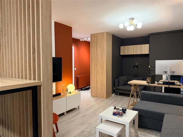 Apartament cu 2 camere semidecomandat, mobilat în Theodor Pallady