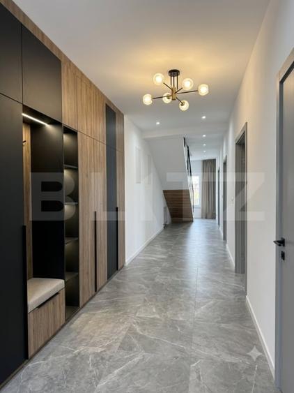 Duplex cu 4 camere cu Canalizare în Giarmata