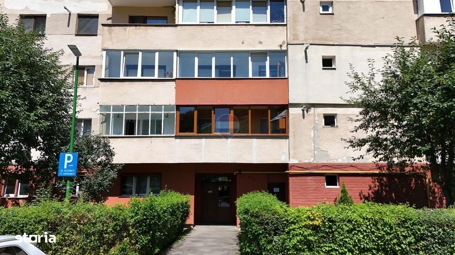 Apartament cu 4 camere în Răcădău