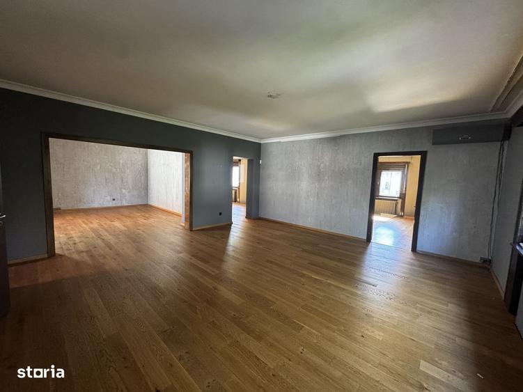 Apartament cu 4 camere în Dorobanți