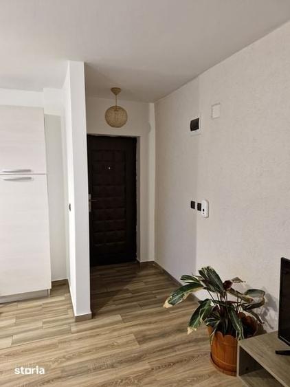 Inchiriez apartament 2 camere - 7