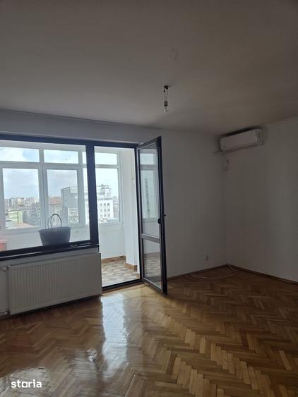Apartament cu 2 camere în Romană