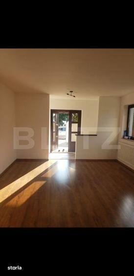 Casă cu 6 camere cu Teren 759 Mp în Moara