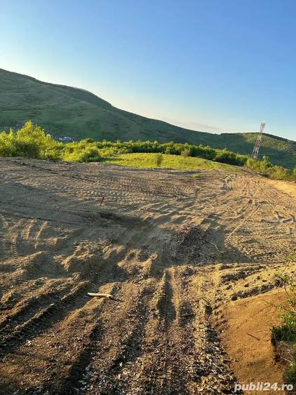 Teren de 5800 mp, în Central