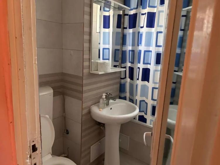 Apartament cu 2 camere în Micro 21