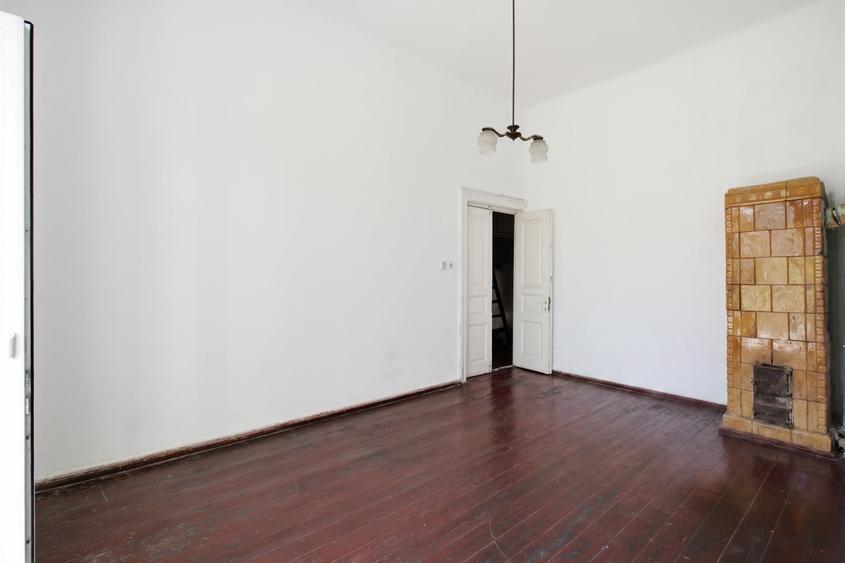 Apartament cu 5 camere decomandat în Ultracentral