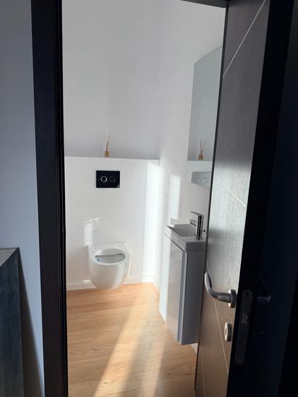 Apartament cu 3 camere decomandat, mobilat în Herăstrău