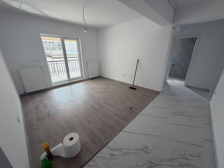 Apartament cu 2 camere decomandat în Dobroești