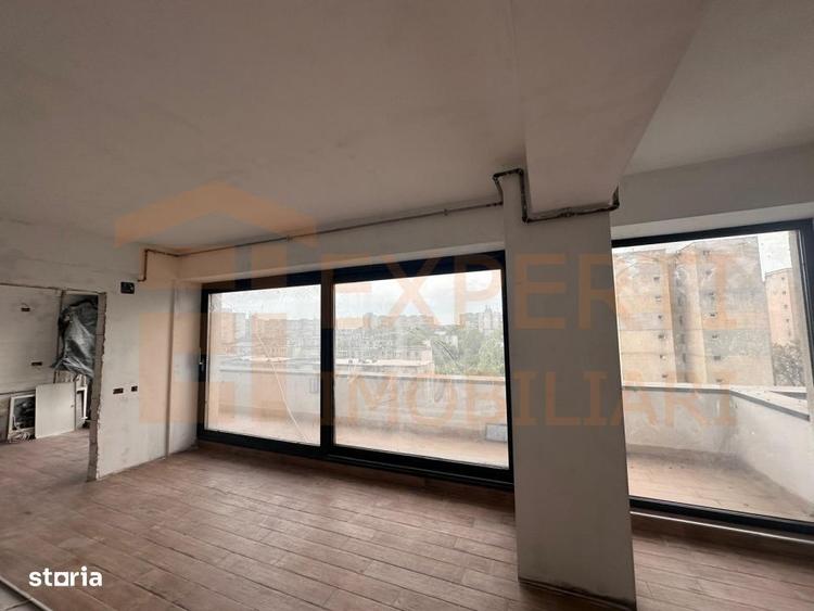 Apartament cu 3 camere în Tomis Nord
