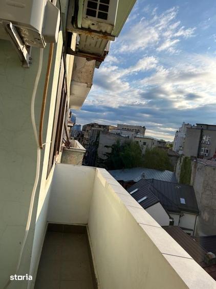 Apartament cu 4 camere decomandat, mobilat în Rahova