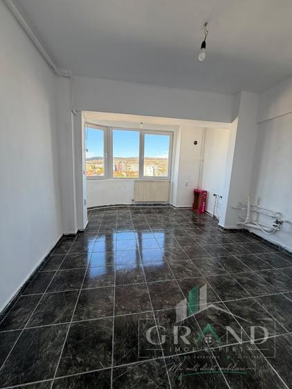 Apartament cu 2 camere decomandat în Mărăști