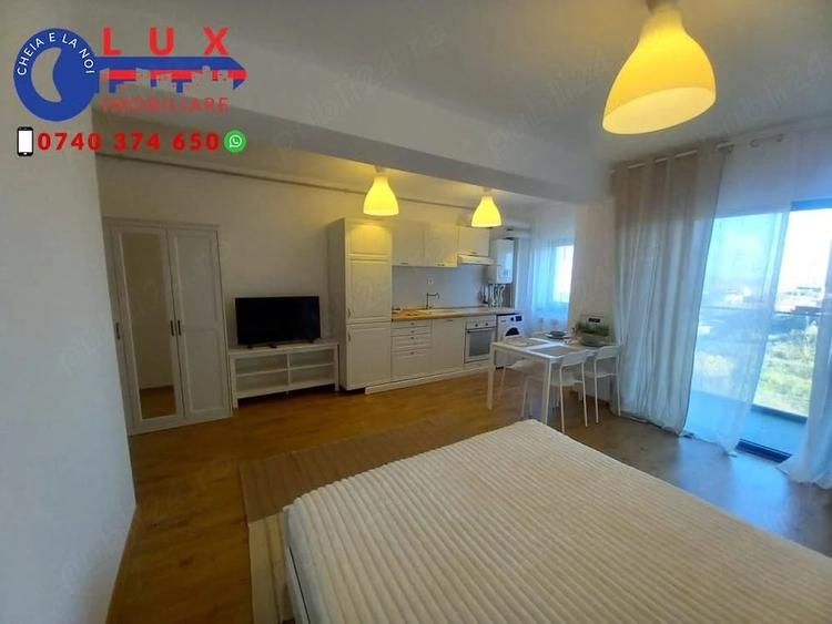 Garsonieră decomandată în E3