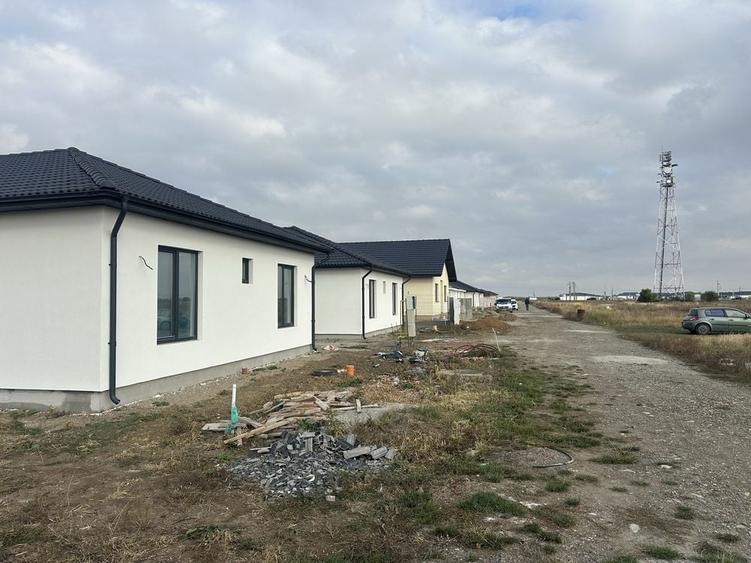 Casă cu 4 camere în Odoreu