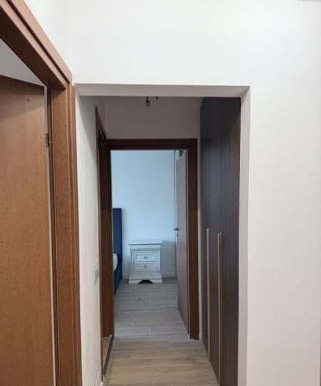Apartament cu 3 camere decomandat, mobilat în Aviației