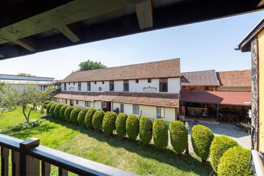 Casă cu 4 camere în Cristian