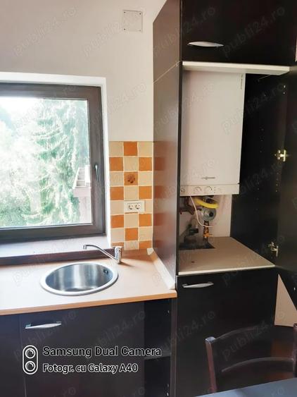 Apartament cu 4 camere decomandat în Forestier