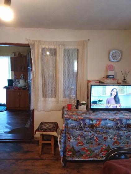 Casă cu 2 camere cu Teren 500 Mp în Central