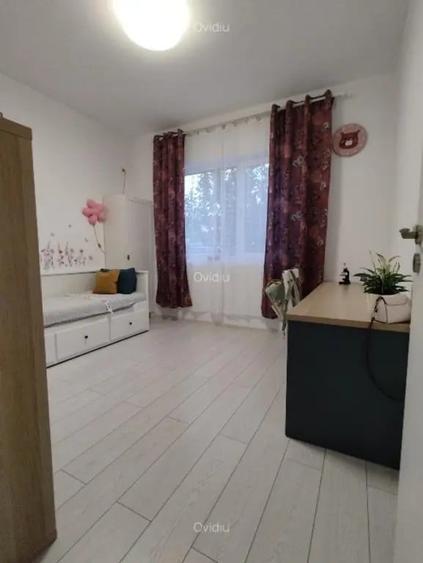 Casă cu 4 camere în Tunari