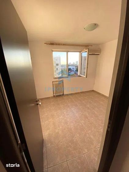 Apartament cu 3 camere în Tei
