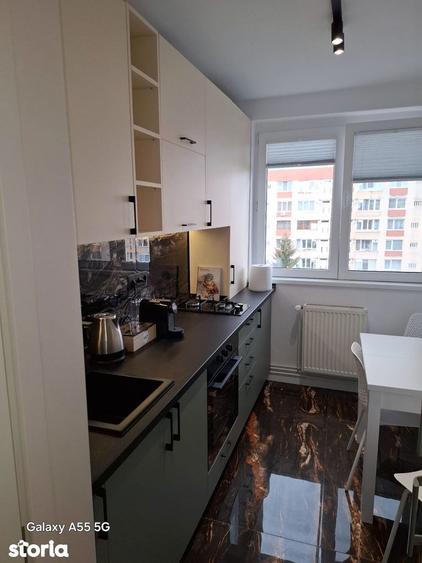 Apartament cu 2 camere semidecomandat în Centrul Civic