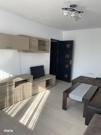 Apartament cu 3 camere în Ostroveni