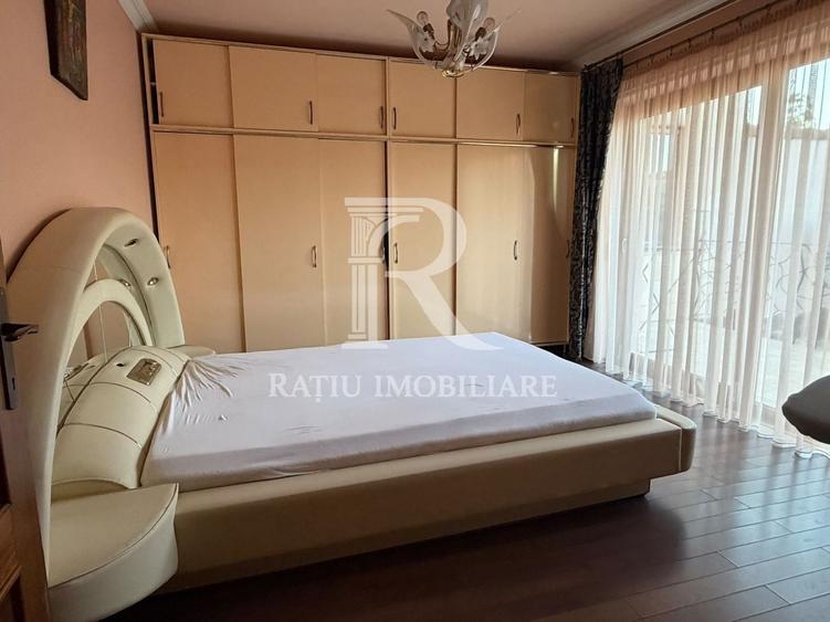 Apartament cu 3 camere decomandat, mobilat în Central