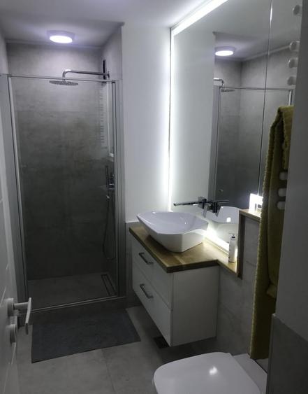 Apartament cu 2 camere decomandat, mobilat în P-ța Alba Iulia