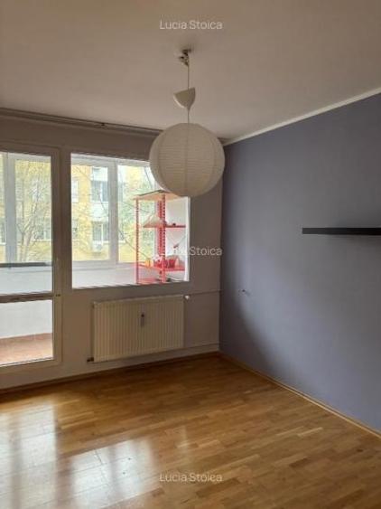 Apartament cu 3 camere semidecomandat, mobilat în Drumul Taberei