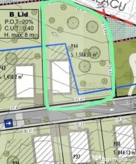 Teren de 2000 mp, în Central