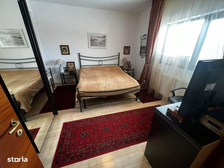 Casă cu 5 camere cu Teren 602 Mp în Clinceni