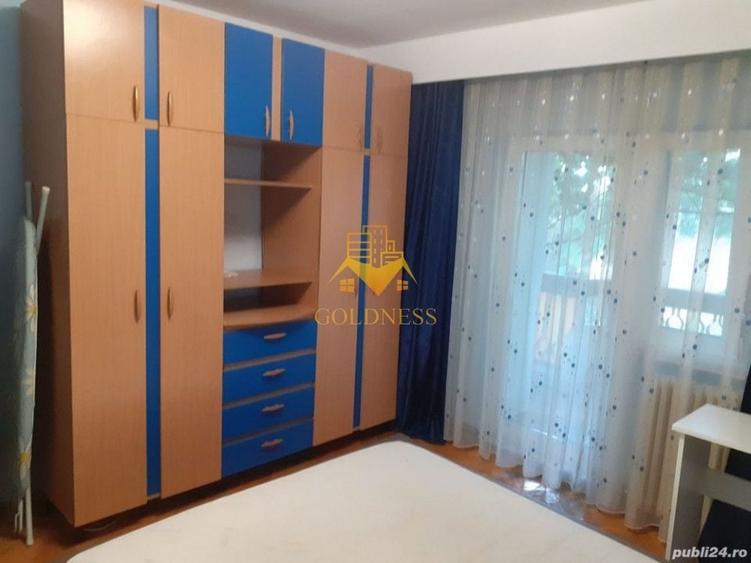 Apartament cu 3 camere semidecomandat, mobilat în Zorilor