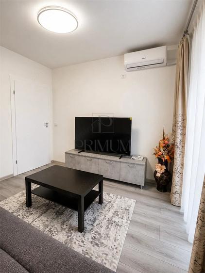 Apartament cu 3 camere în Aradului