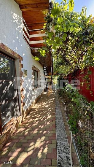 Casă cu 4 camere cu Teren 800 Mp în Muntenii de Jos