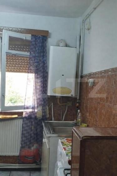 Apartament cu 3 camere decomandat, mobilat în Câmpia Turzii
