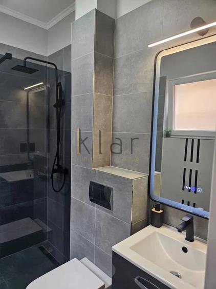Apartament cu 2 camere semidecomandat, mobilat în Florești